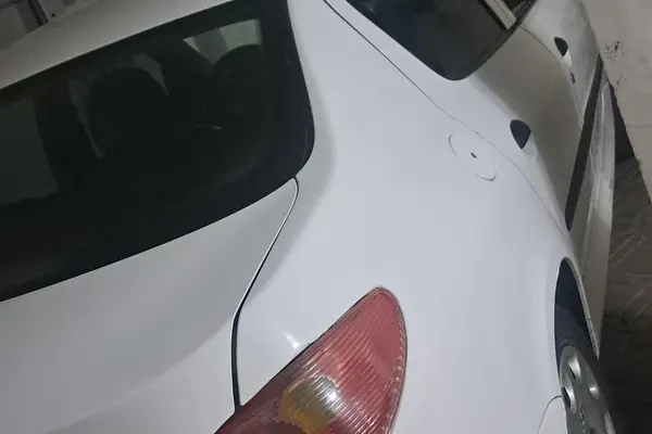 پژو ۲۰۶ صندوق دار v8 - 1390