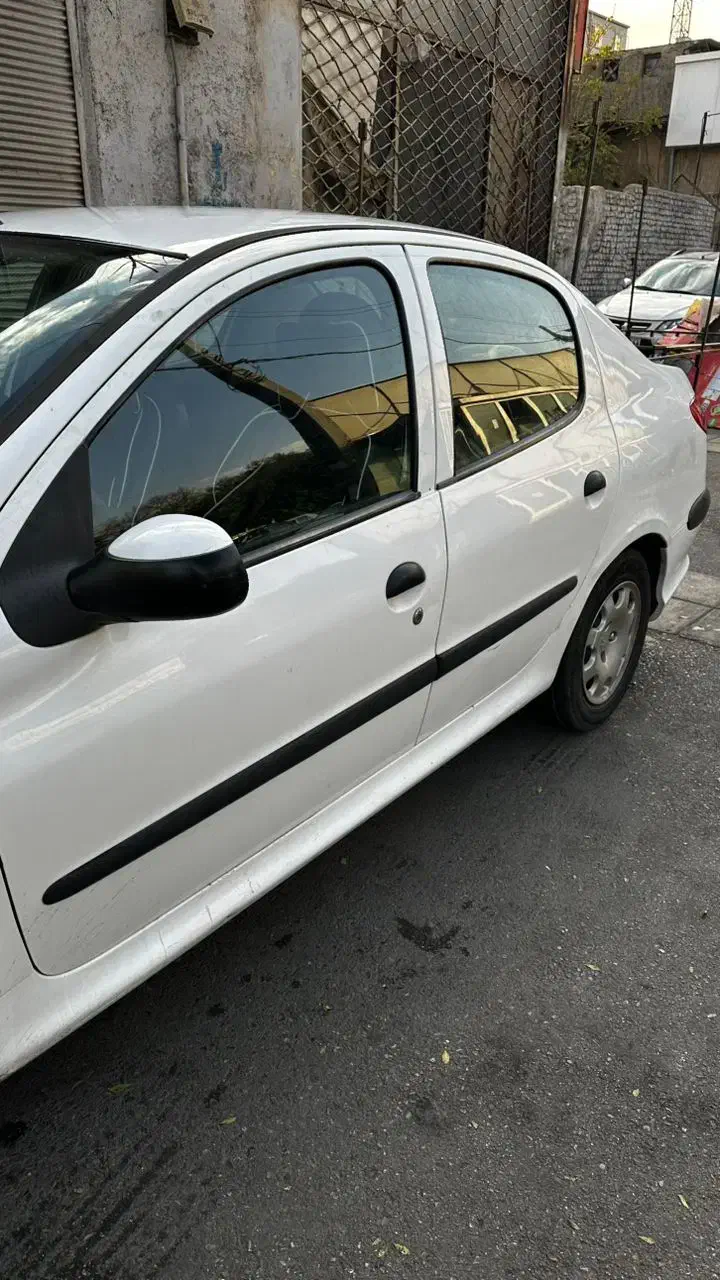 پژو ۲۰۶ صندوق دار v8 - 1394