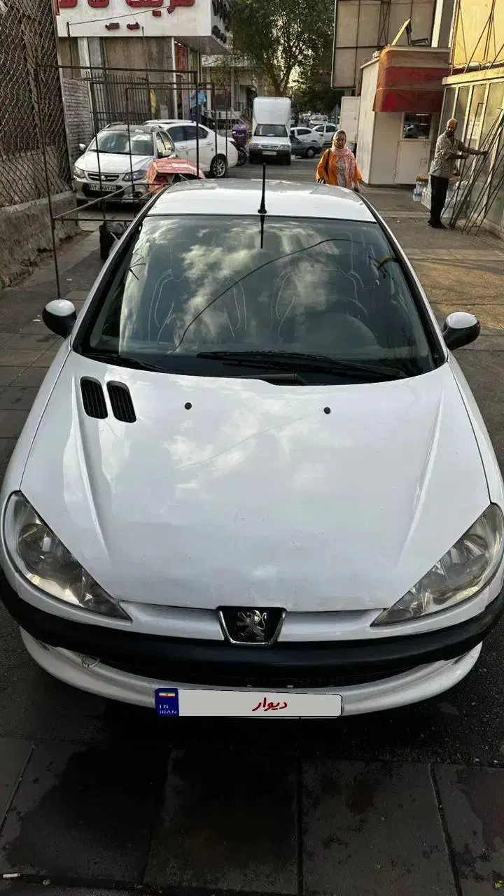 پژو ۲۰۶ صندوق دار v8 - 1394