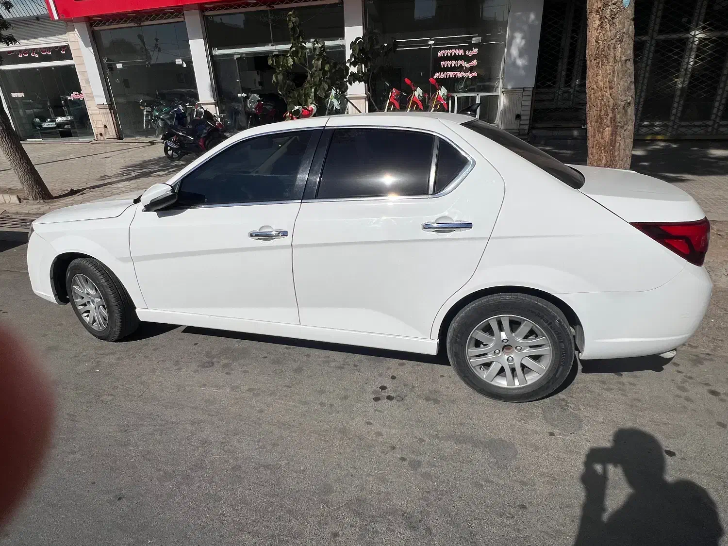 دنا پلاس ۵ دنده EF7 - 1400