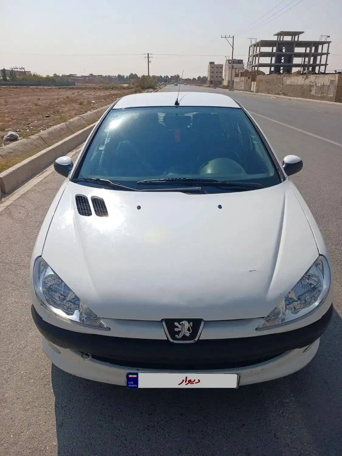 پژو ۲۰۶ صندوق دار v8 - 1393