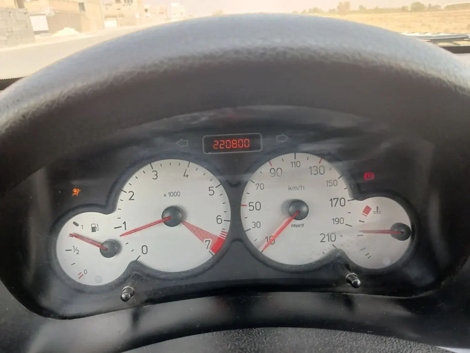 پژو ۲۰۶ صندوق دار v8 - 1393