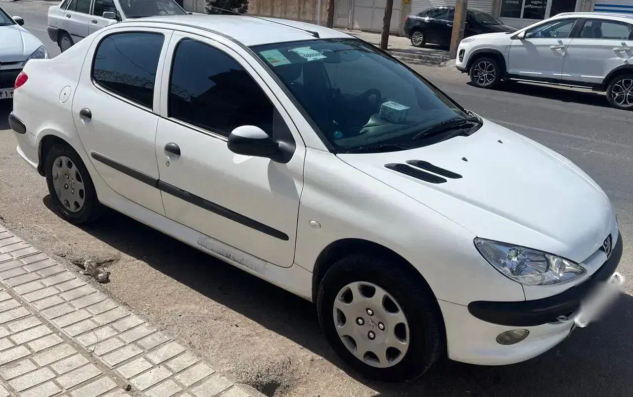 پژو ۲۰۶ صندوق دار v8 - 1399