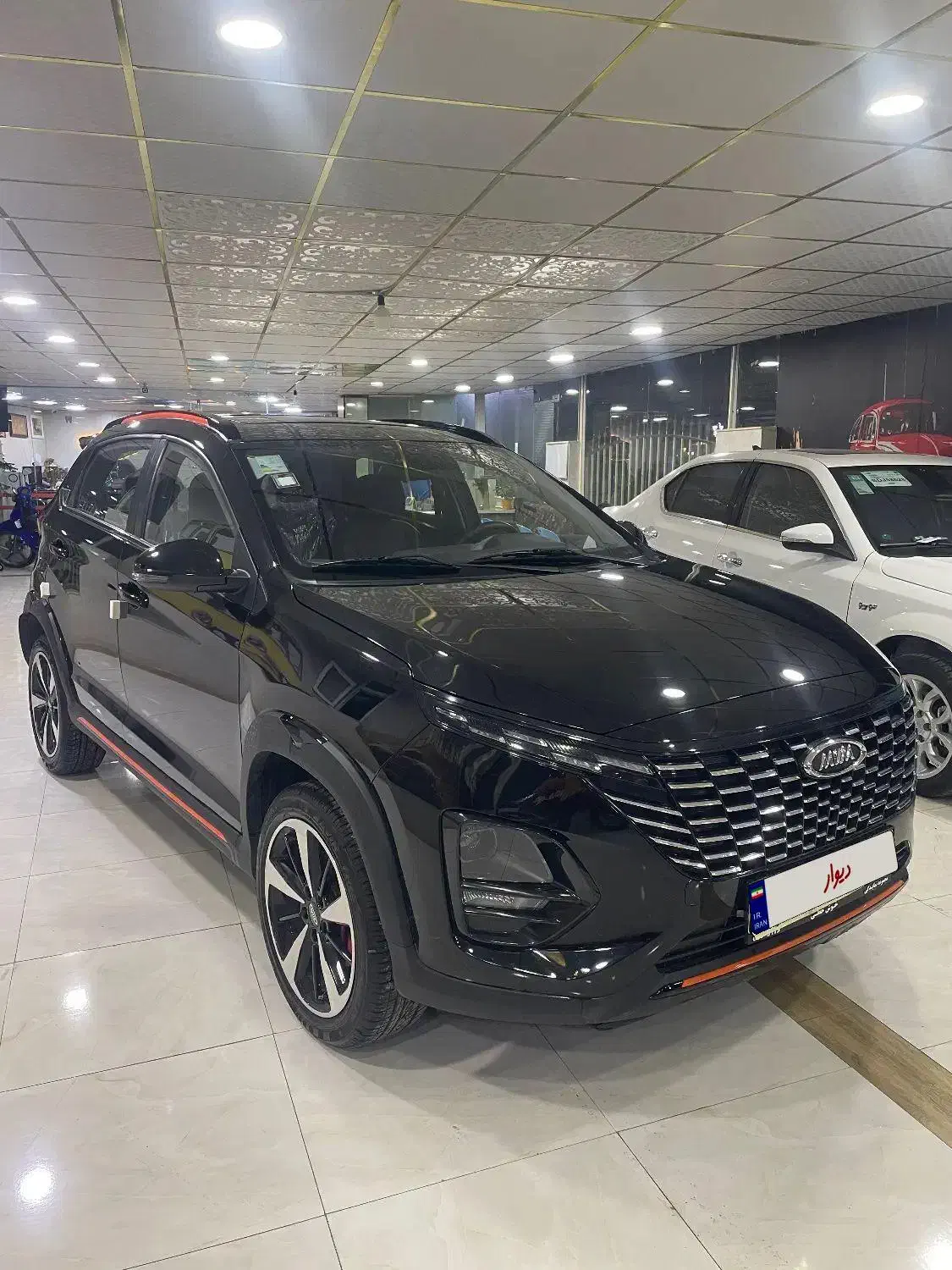 خودرو ام وی ام، X33 کراس آگهی ann_20811121