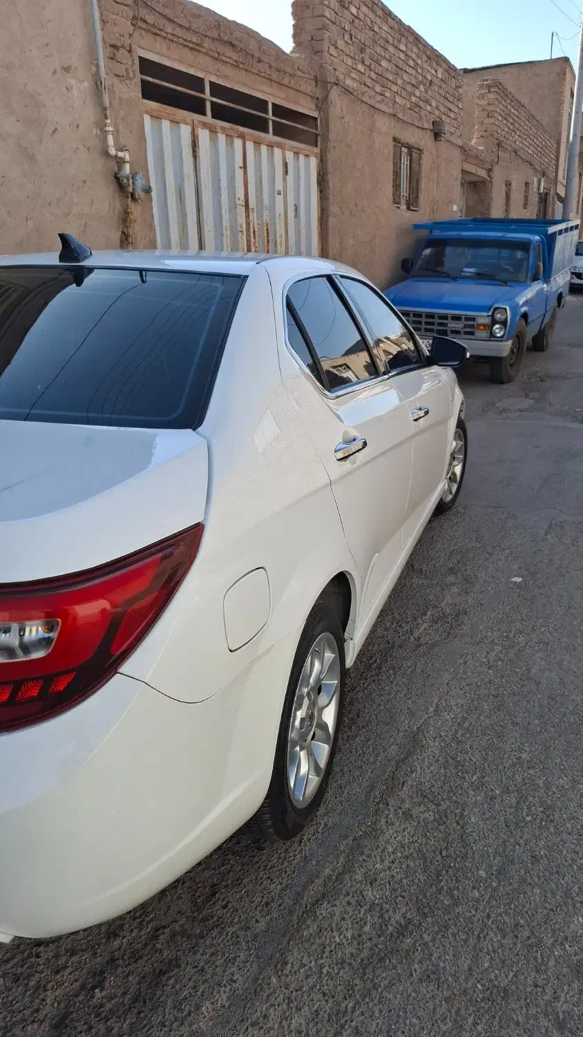 دنا پلاس ۵ دنده EF7 - 1397