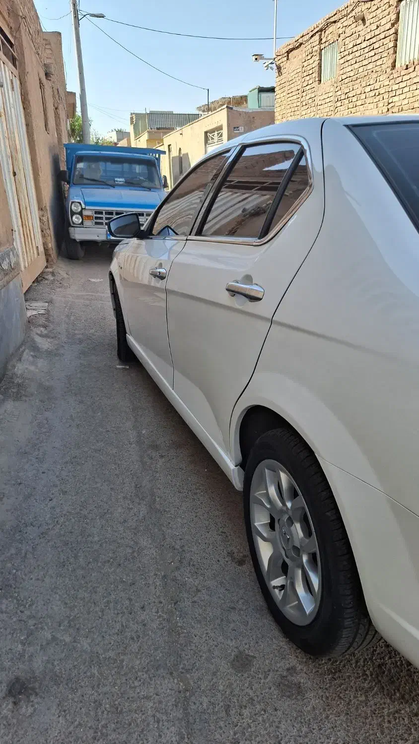 دنا پلاس ۵ دنده EF7 - 1397