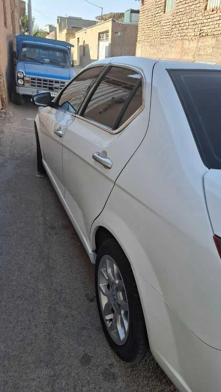 دنا پلاس ۵ دنده EF7 - 1397