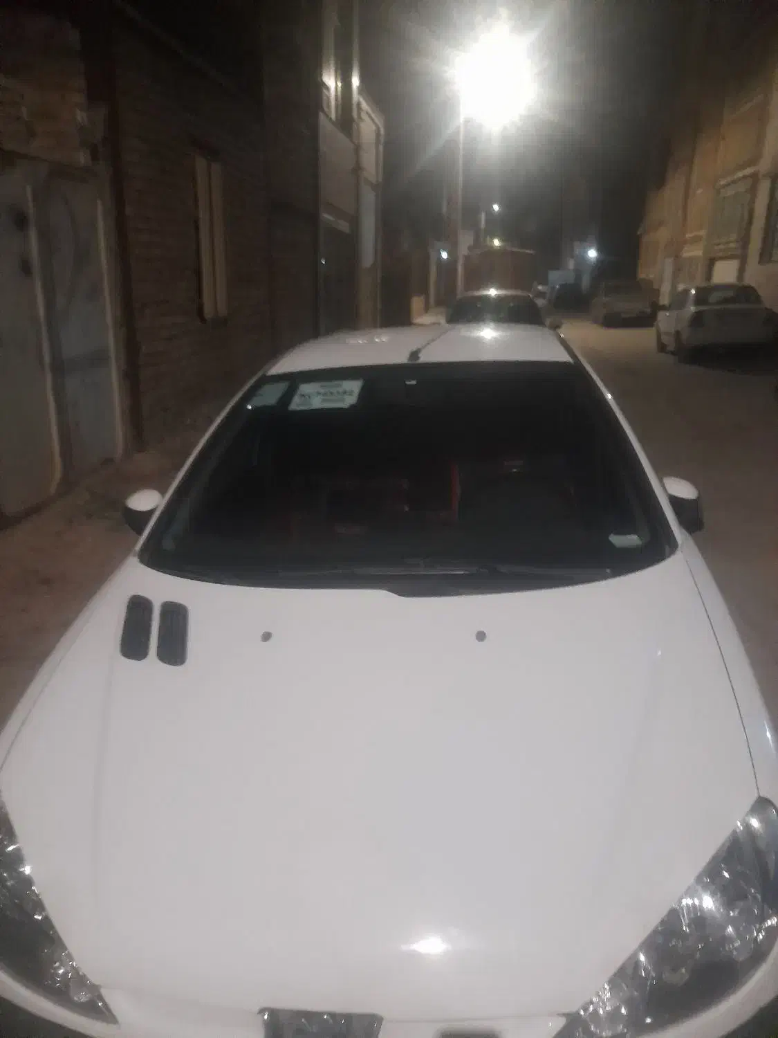 پژو ۲۰۶ صندوق دار v8 - 1395
