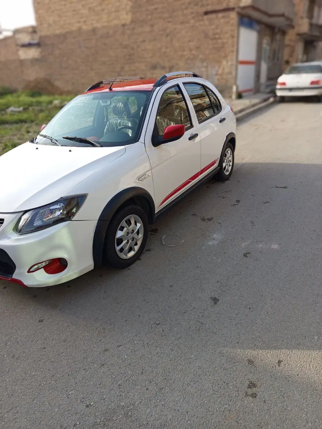 کوییک R دنده‌ای - 1402