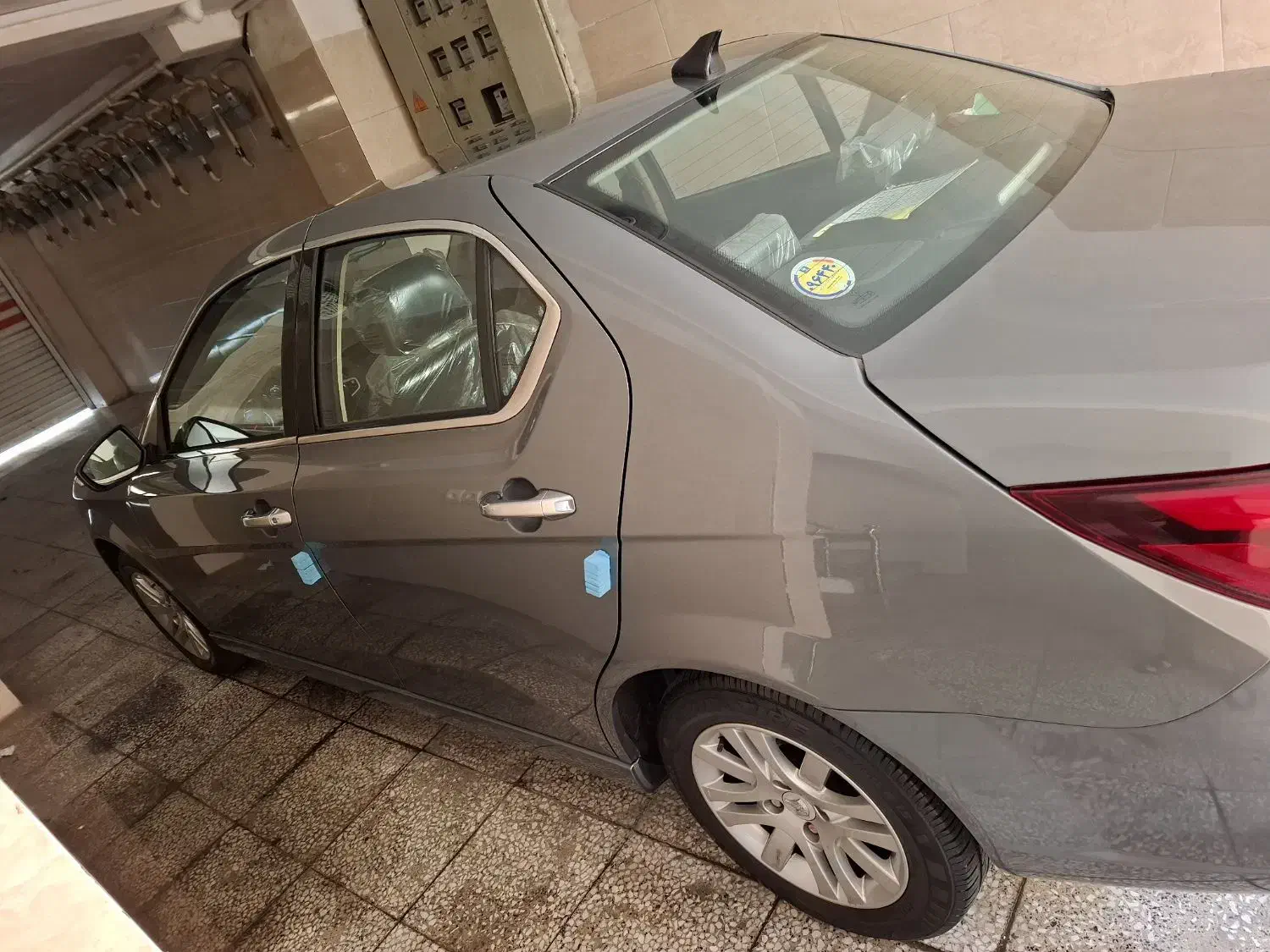 دنا پلاس ۵ دنده EF7 - 1400