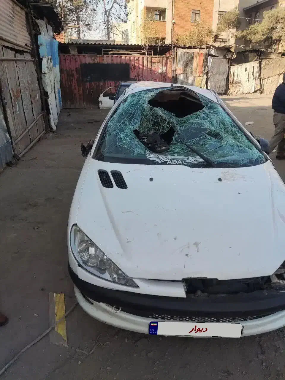 پژو ۲۰۶ صندوق دار v8 - 1394