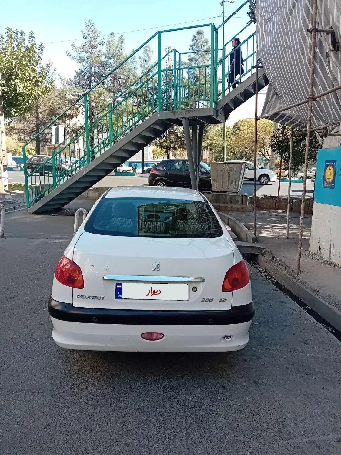 پژو ۲۰۶ صندوق دار v8 - 1398