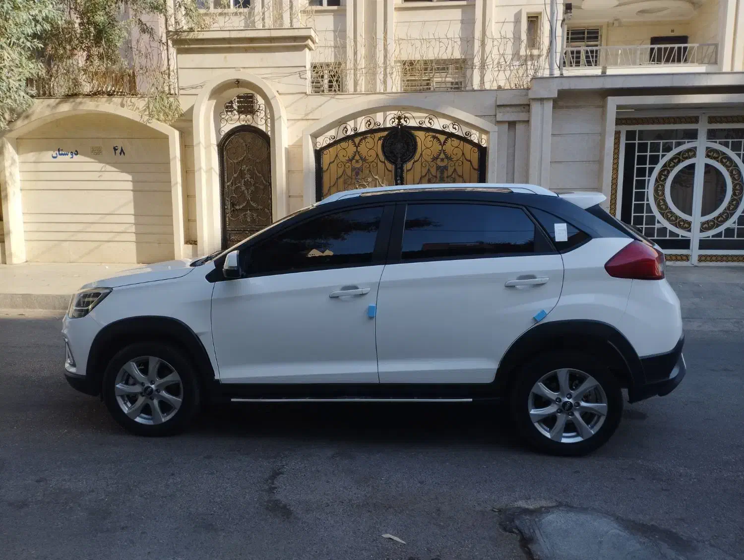 ام وی ام X22 دنده ای اسپرت لاکچری - 1400
