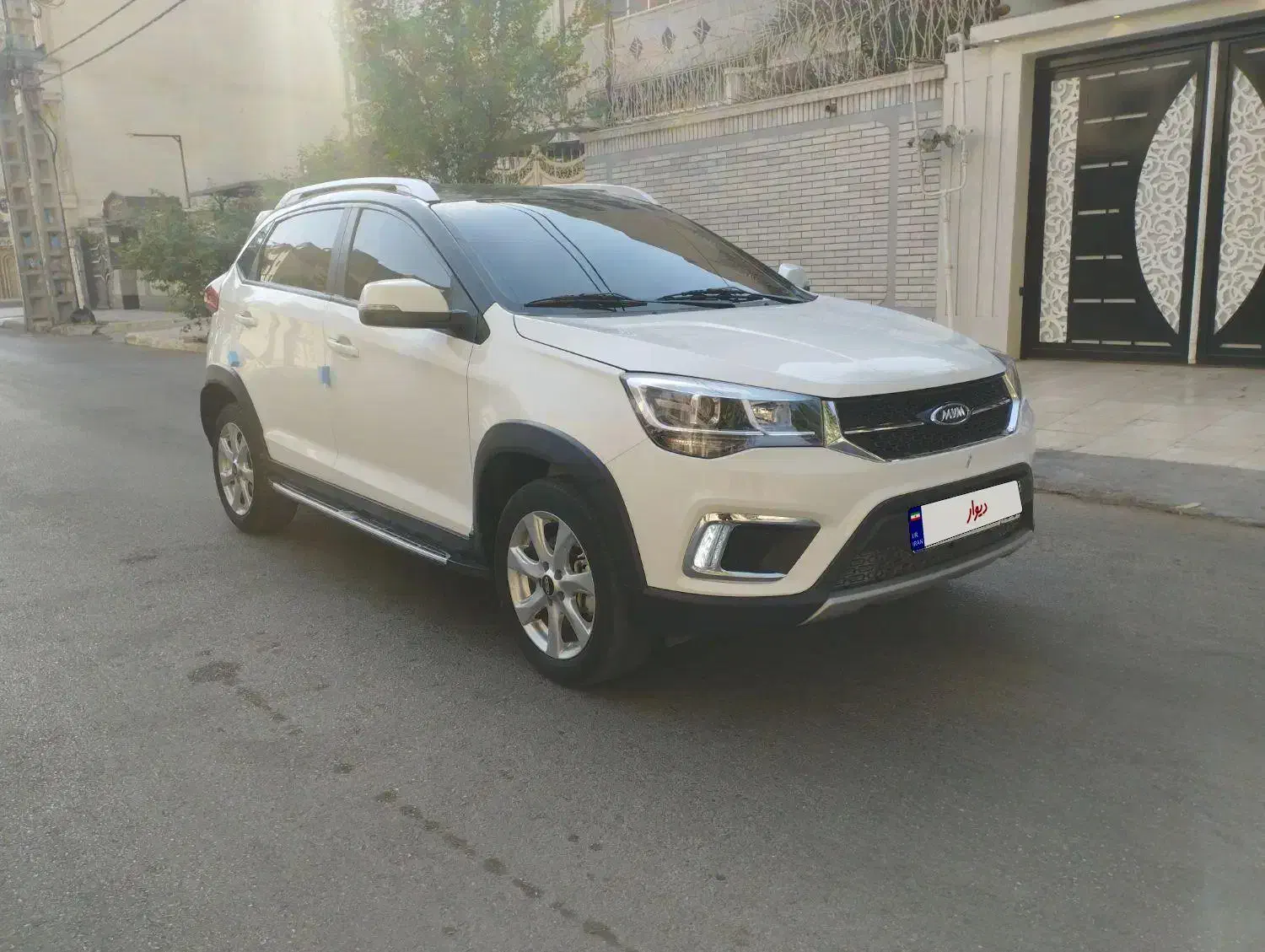ام وی ام X22 دنده ای اسپرت لاکچری - 1400