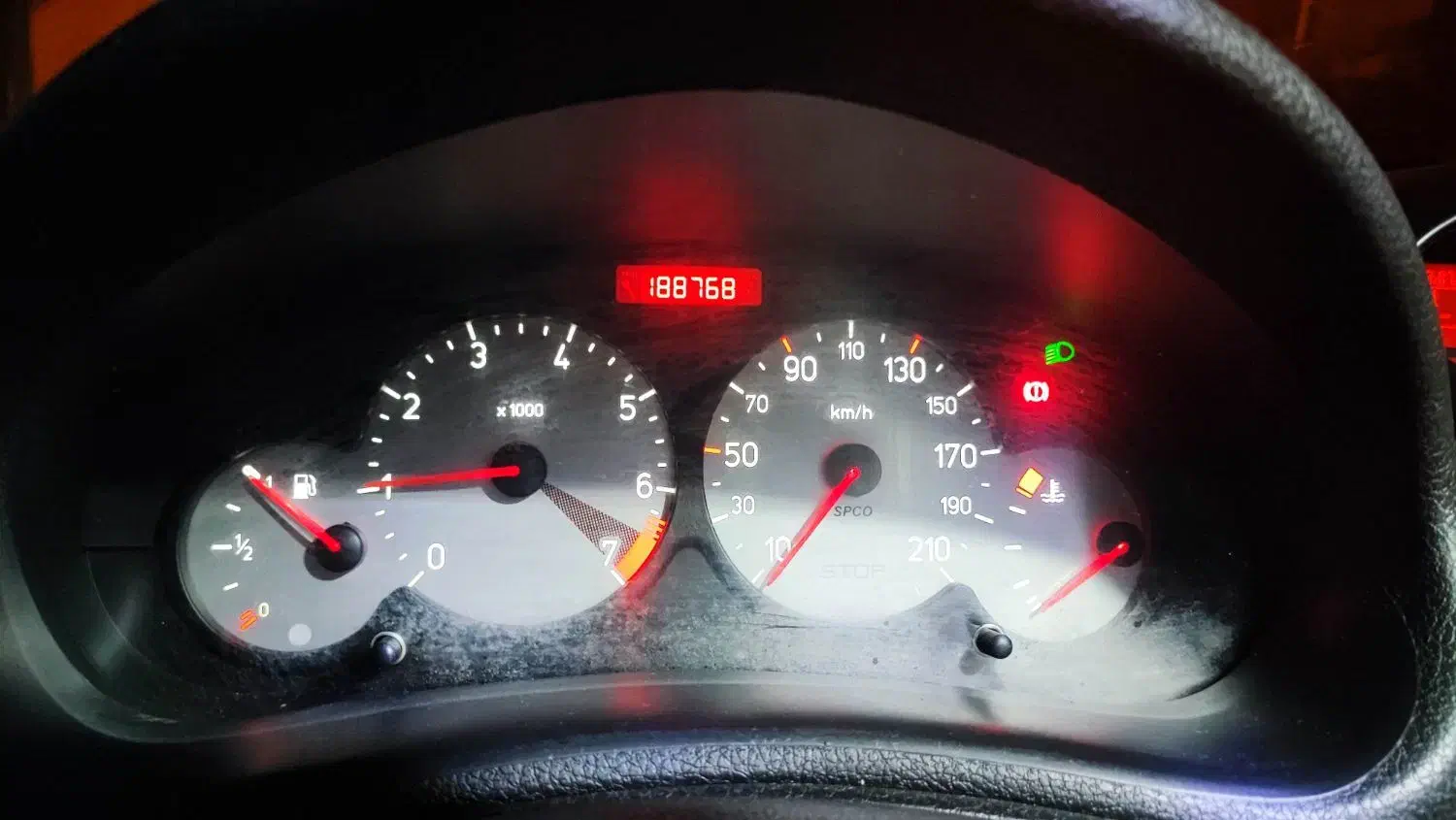 پژو ۲۰۶ صندوق دار v8 - 1395