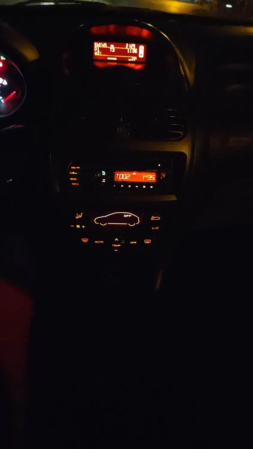 پژو ۲۰۶ صندوق دار v8 - 1395