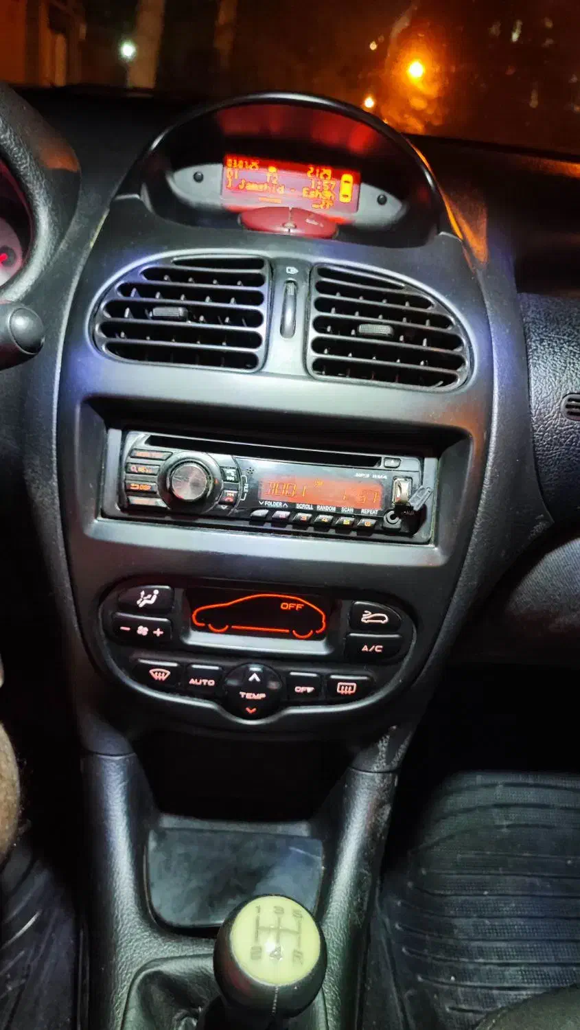پژو ۲۰۶ صندوق دار v8 - 1395