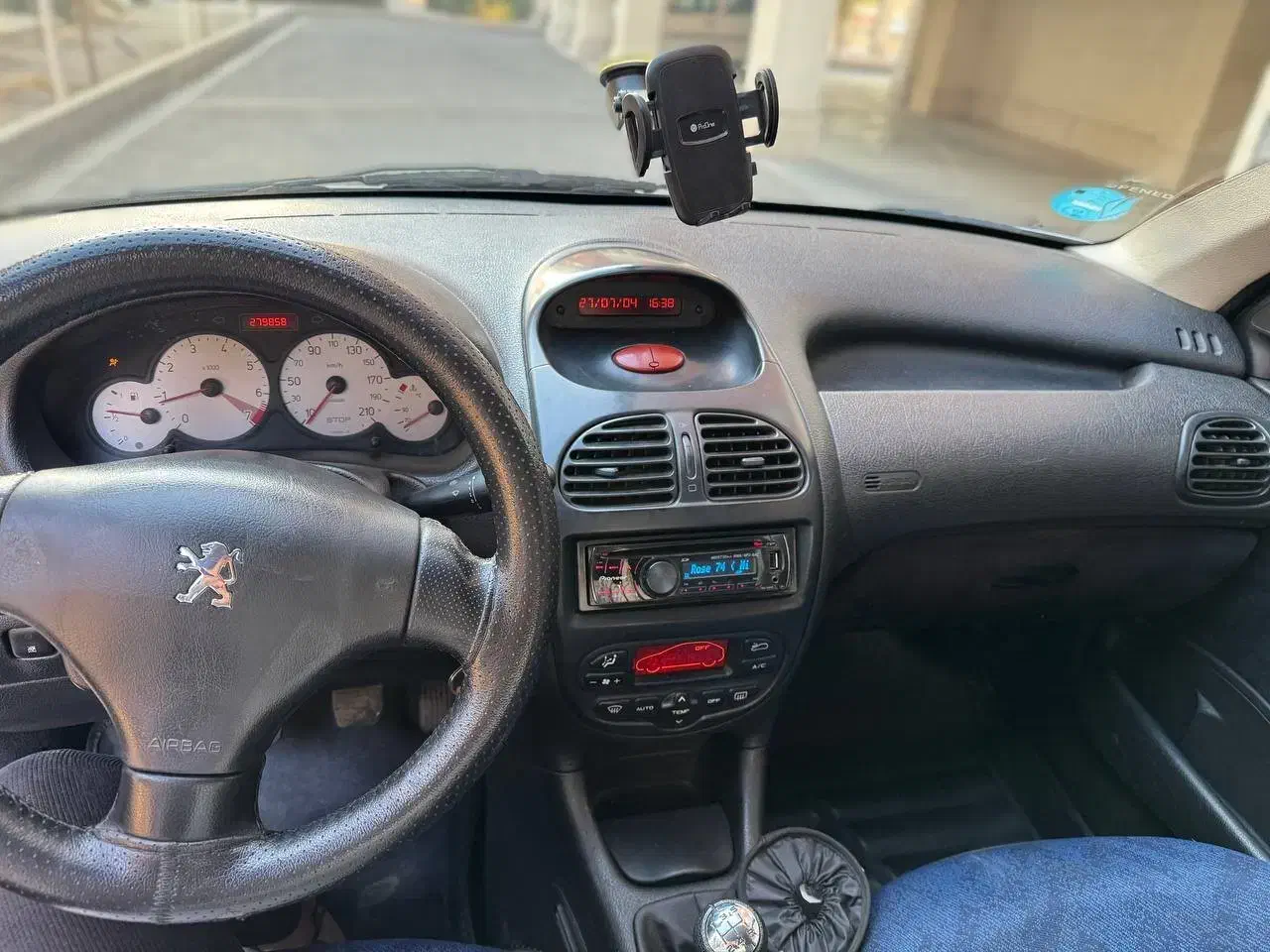 پژو ۲۰۶ صندوق دار v8 - 1385