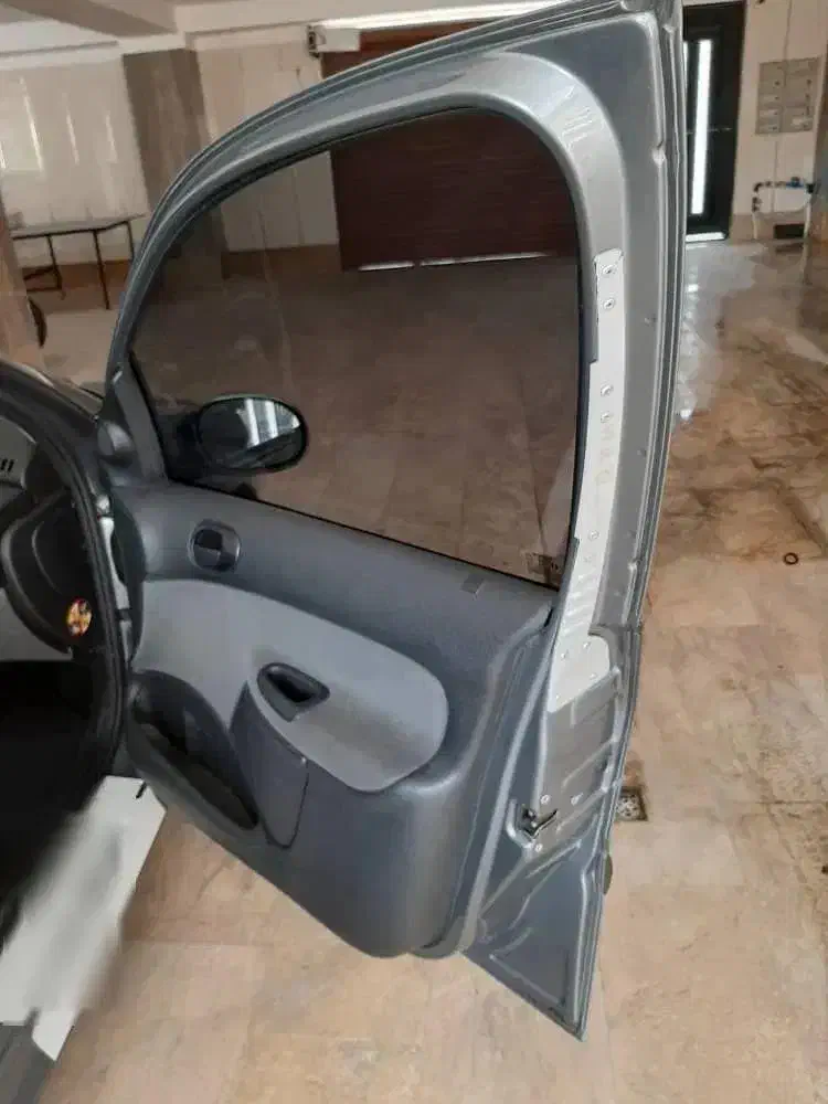 پژو ۲۰۶ صندوق دار v8 - 1397