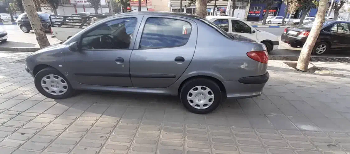 پژو ۲۰۶ صندوق دار v8 - 1393