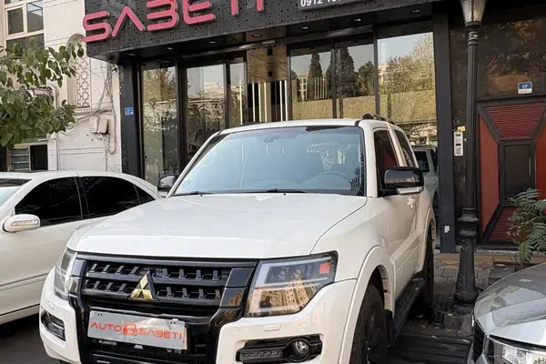 میتسوبیشی پاجرو دو درب ۶ سیلندر - 2010