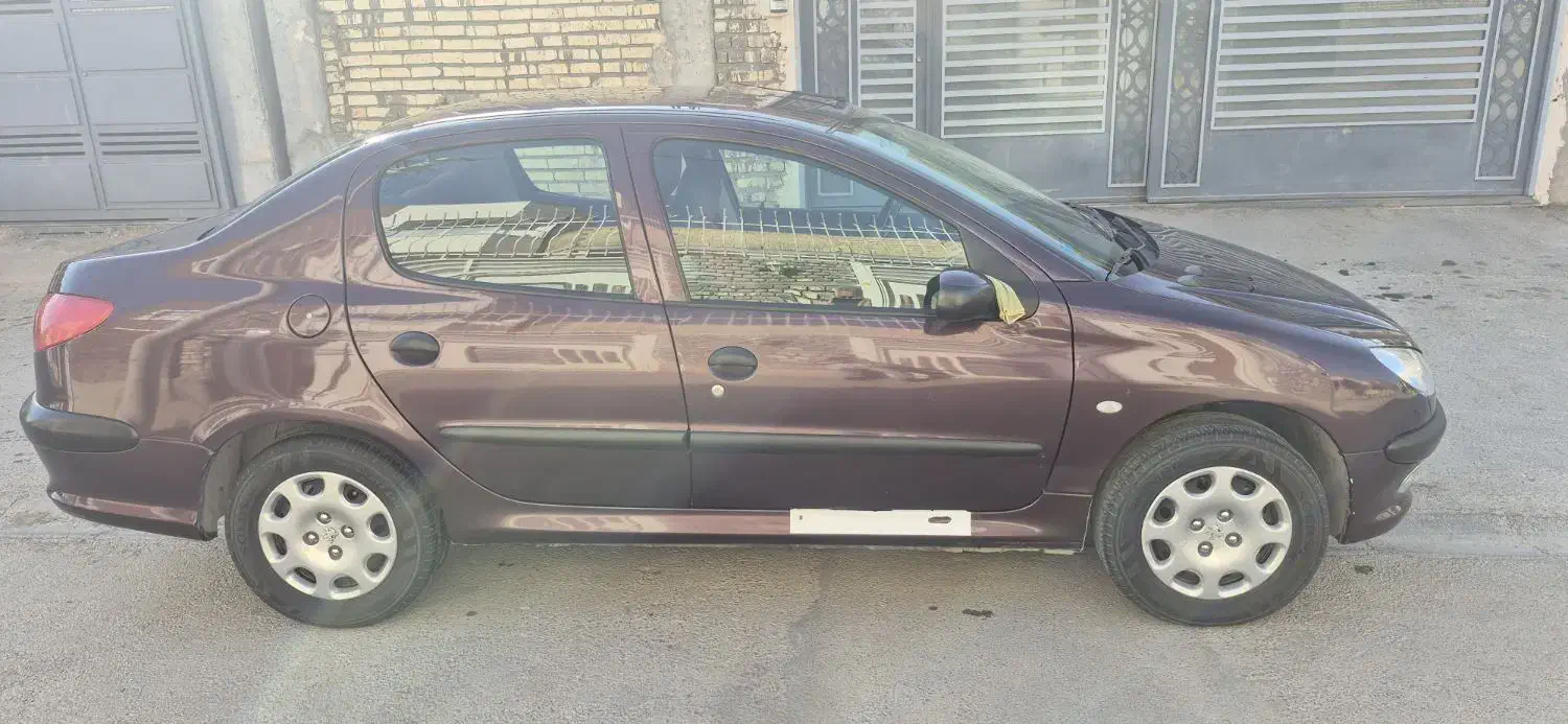 پژو ۲۰۶ صندوق دار v8 - 1396