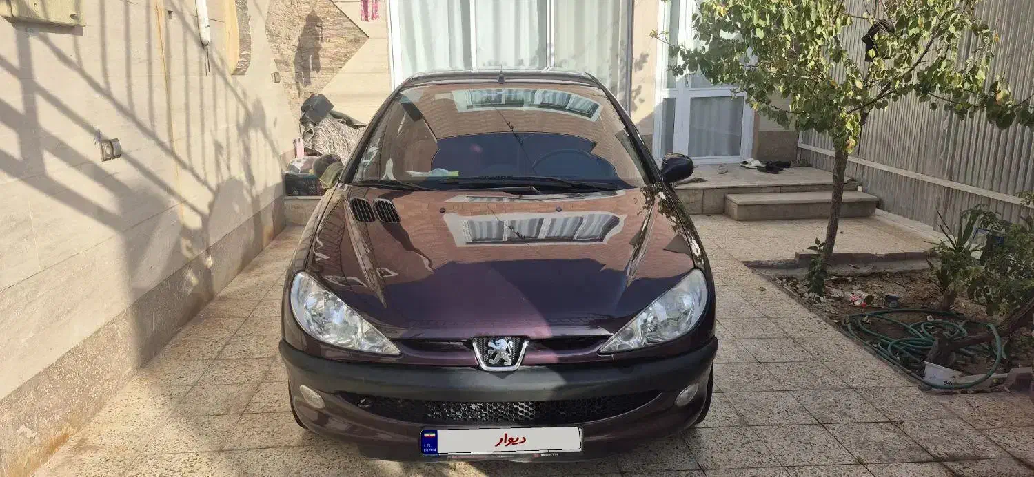 پژو ۲۰۶ صندوق دار v8 - 1396