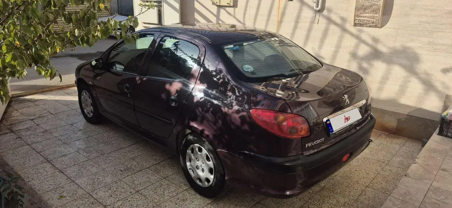 پژو ۲۰۶ صندوق دار v8 - 1396