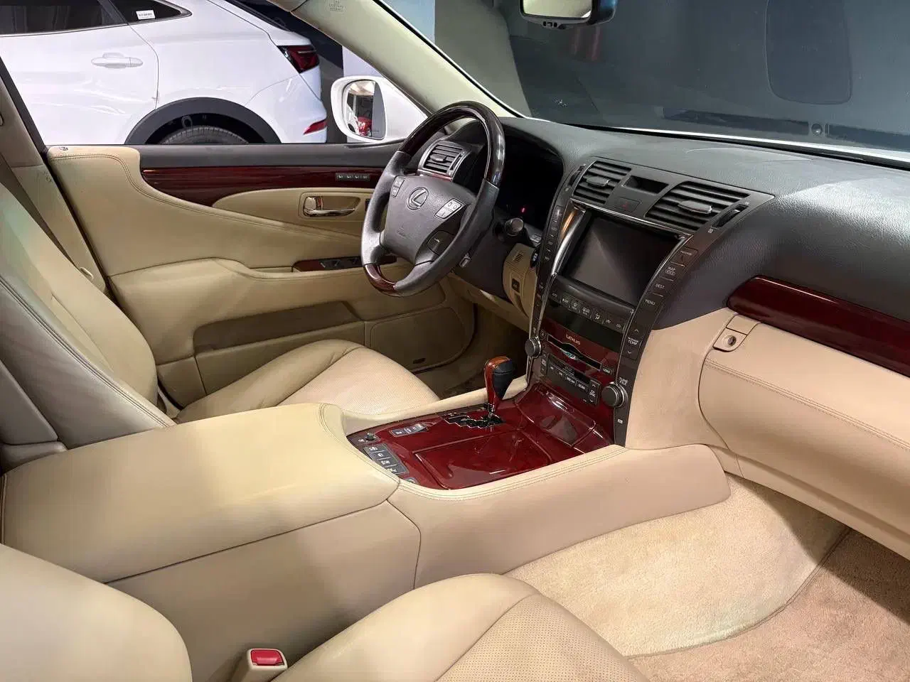 لکسوس LS 460 - 2009