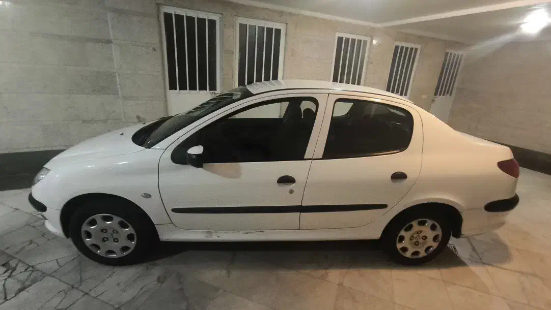 پژو ۲۰۶ صندوق دار v8 - 1398