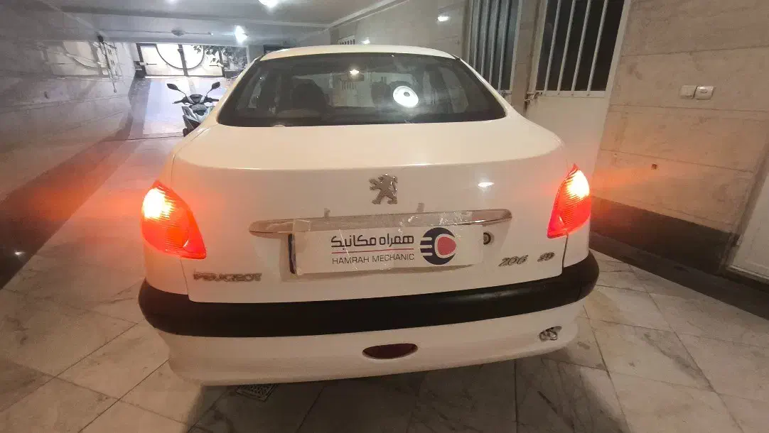 پژو ۲۰۶ صندوق دار v8 - 1398