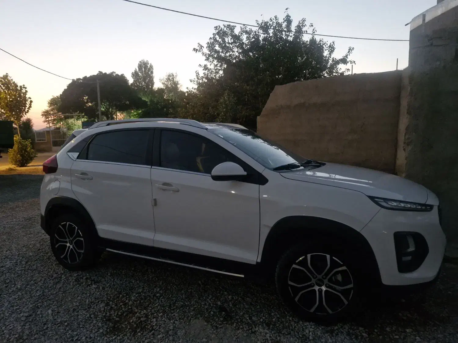 ام وی ام X22 پرو دنده‌ای - 1402