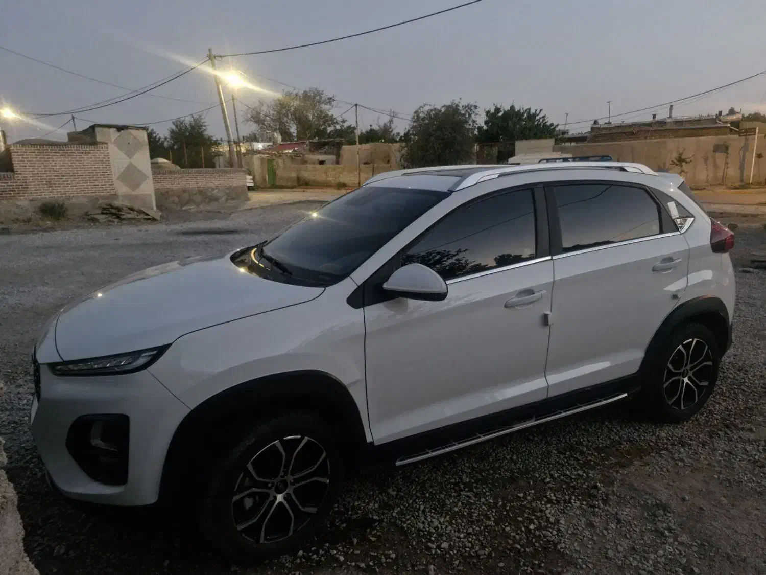 ام وی ام X22 پرو دنده‌ای - 1402