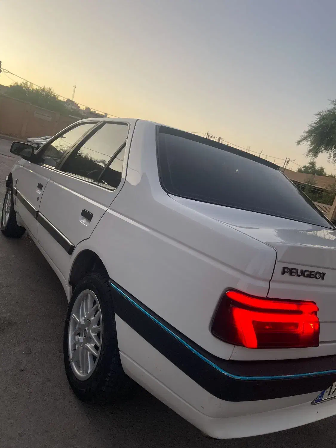 پژو 405 SLX بنزینی TU5 - 1397