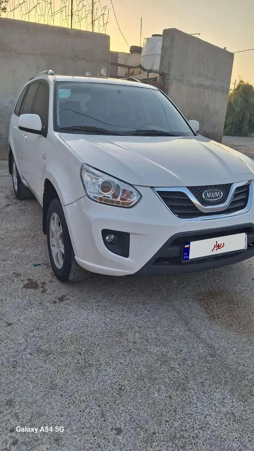 ام وی ام X33 دنده‌ای ساده - 1394