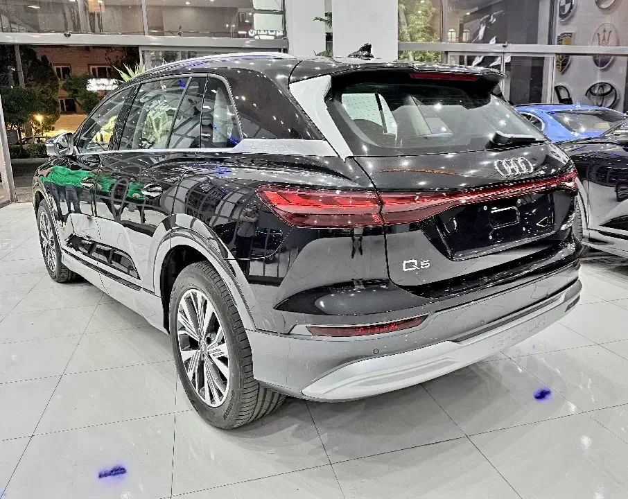 آئودی الکتریکی Q5 ۴۰ - 2024