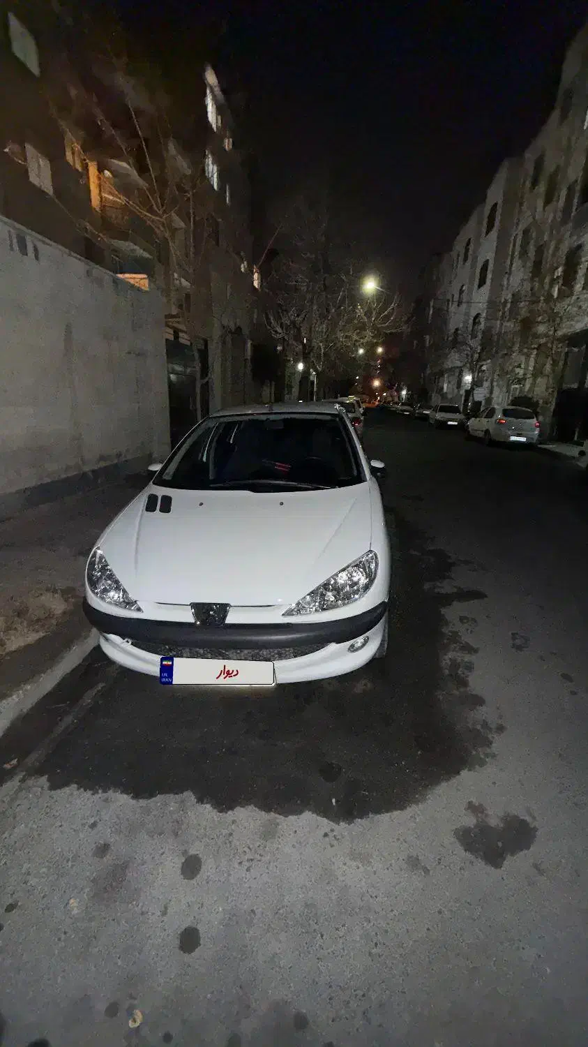 پژو ۲۰۶ صندوق دار v8 - 1396