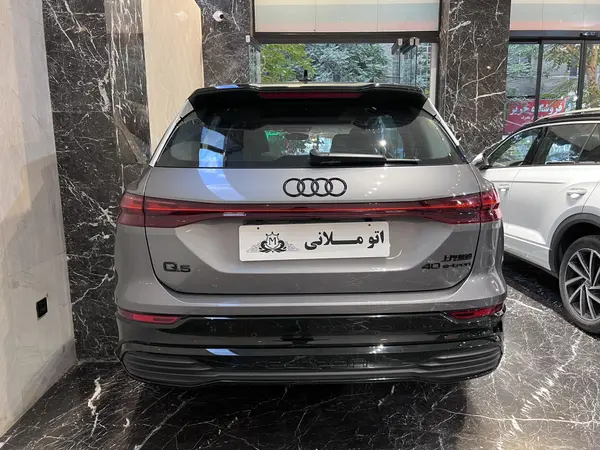 آئودی الکتریکی Q5 ۴۰ - 2024