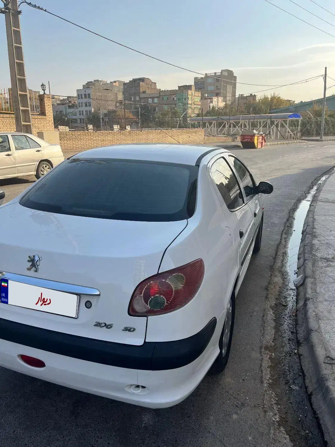 پژو ۲۰۶ صندوق دار v8 - 1393