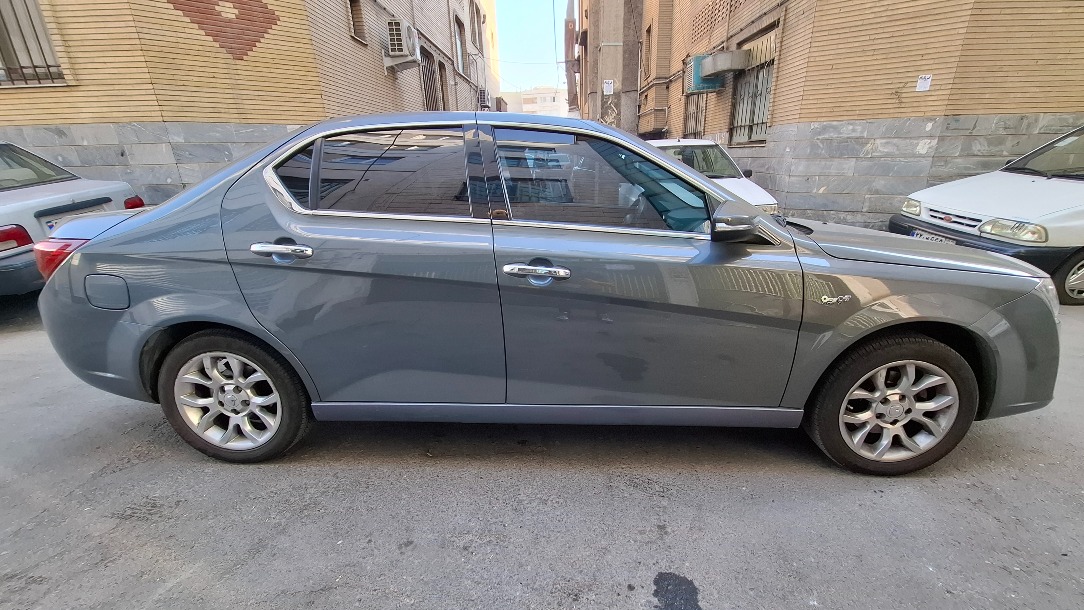 دنا پلاس توربو اتوماتیک - 1401
