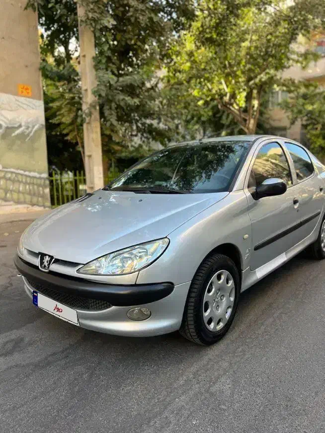 پژو ۲۰۶ صندوق دار v8 - 1393