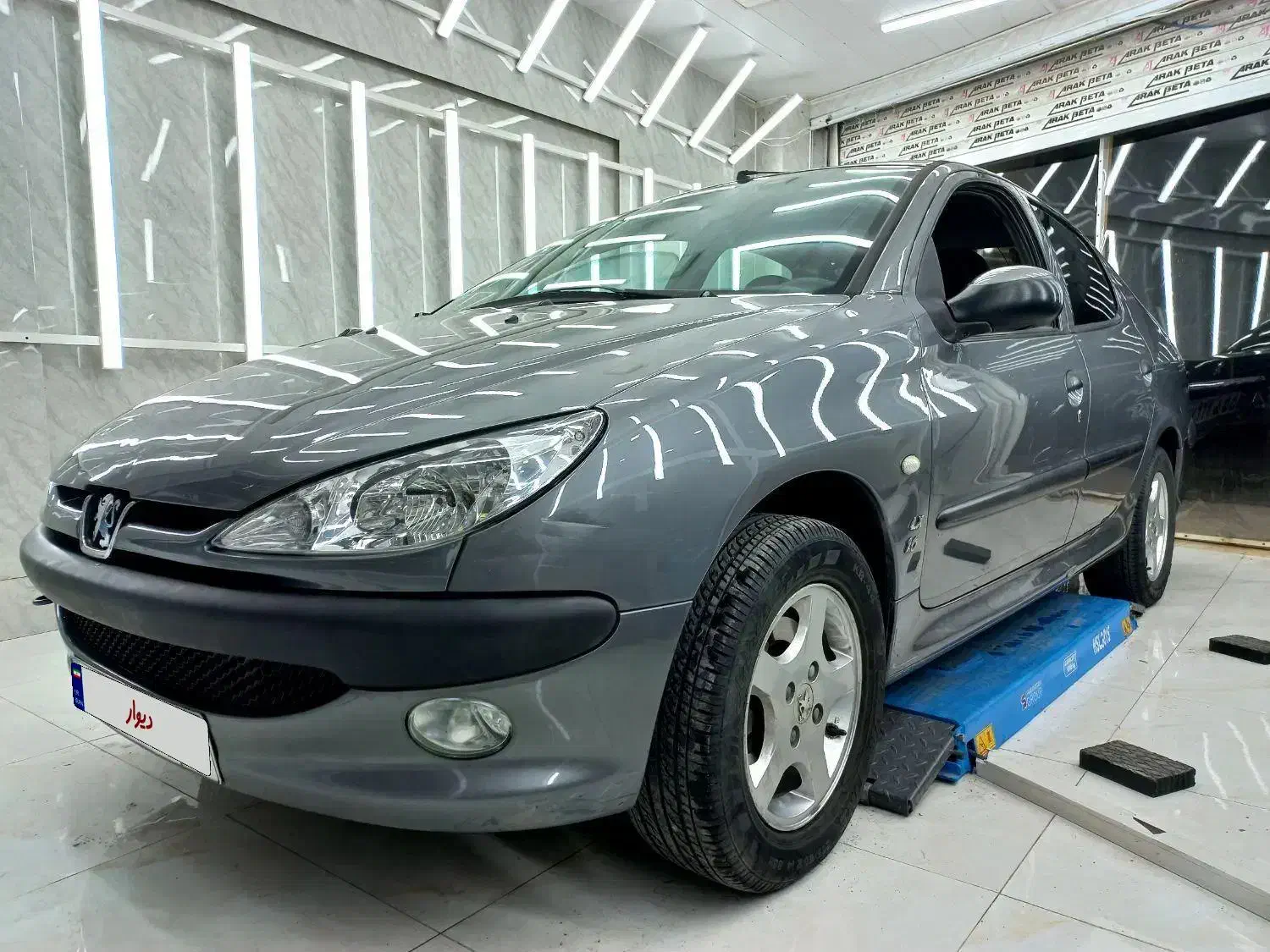 پژو ۲۰۶ صندوق دار v8 - 1394