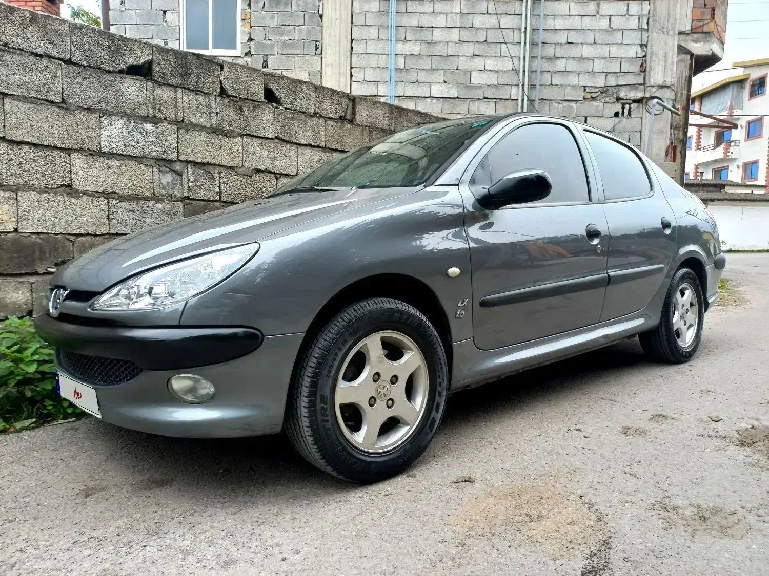 پژو ۲۰۶ صندوق دار v8 - 1394