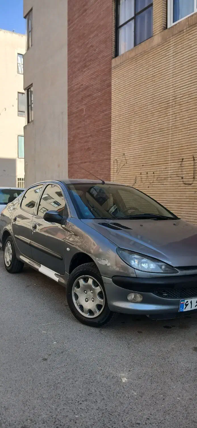 پژو ۲۰۶ صندوق دار v8 - 1391