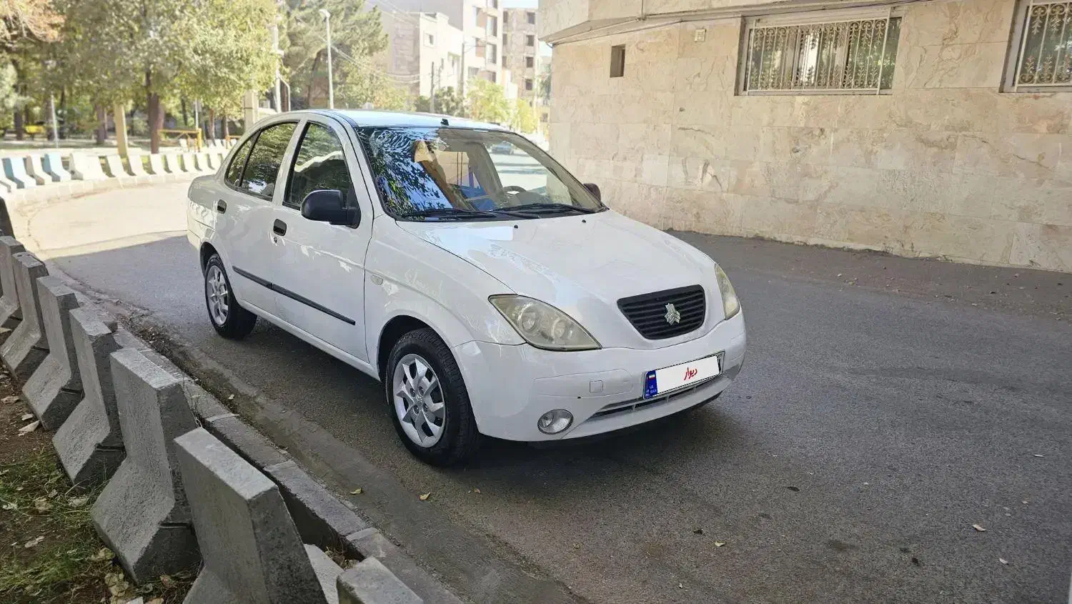 تیبا صندوق دار SX - 1395