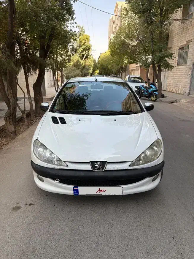 پژو ۲۰۶ صندوق دار v8 - 1395