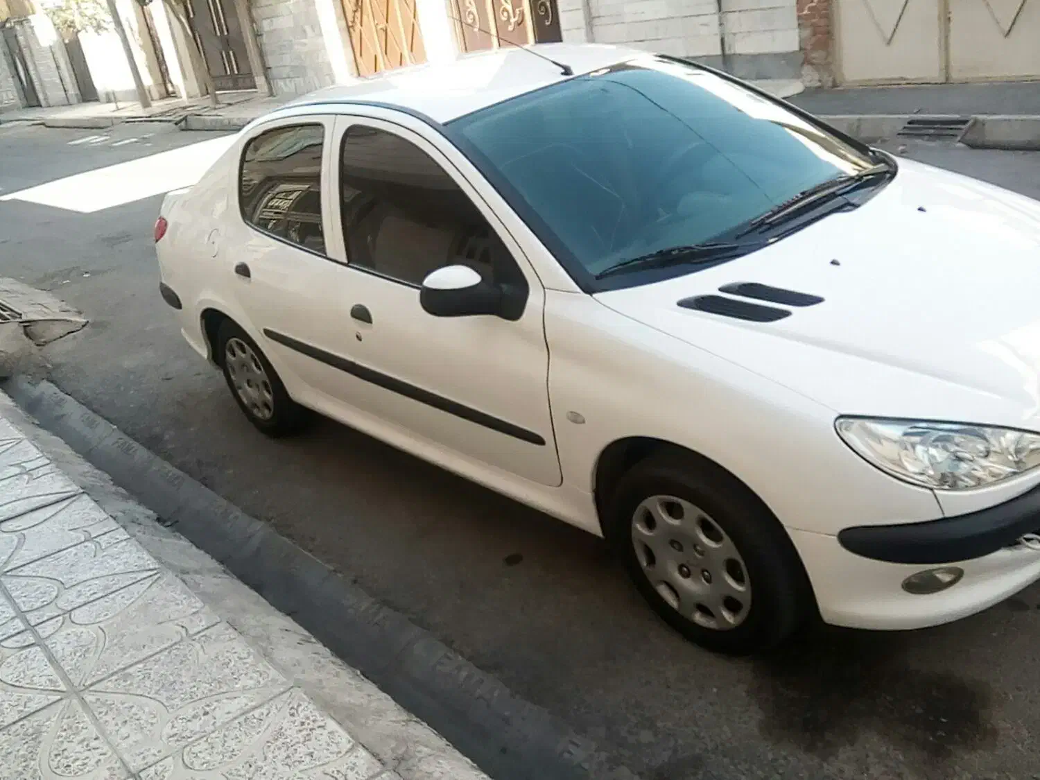 پژو ۲۰۶ صندوق دار v8 - 1398