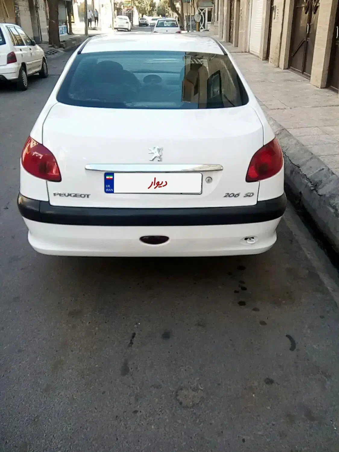 پژو ۲۰۶ صندوق دار v8 - 1398