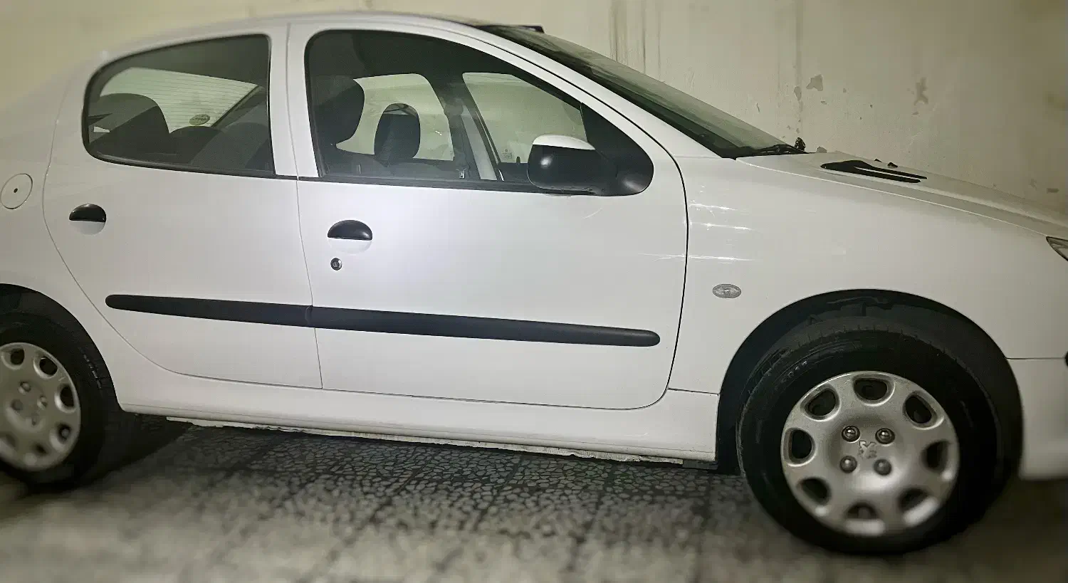 پژو ۲۰۶ صندوق دار v8 - 1399