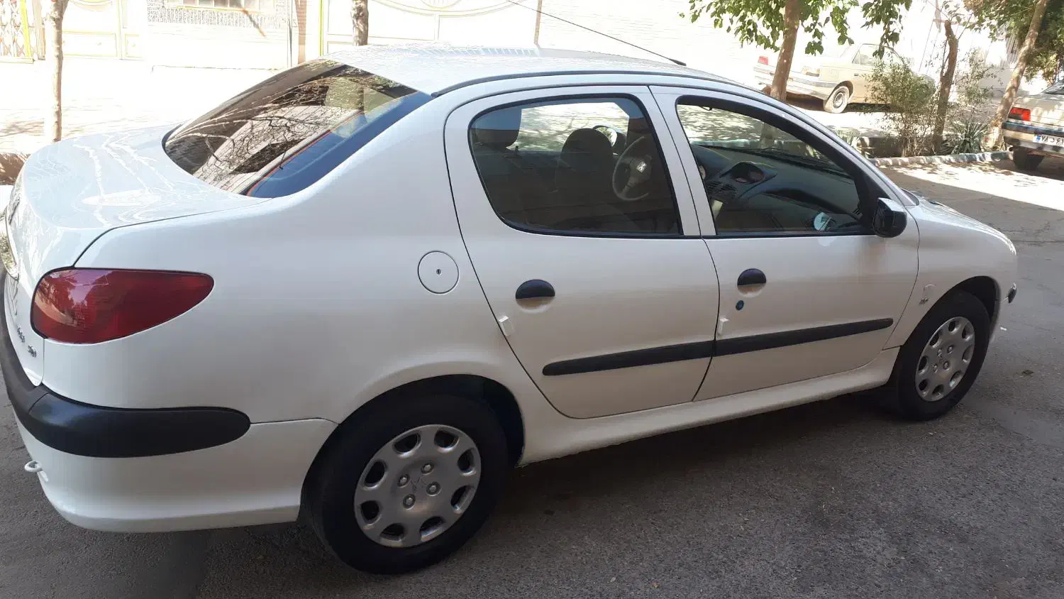 پژو ۲۰۶ صندوق دار v8 - 1394